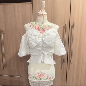 Elegant White Off-Shoulder Women's Top